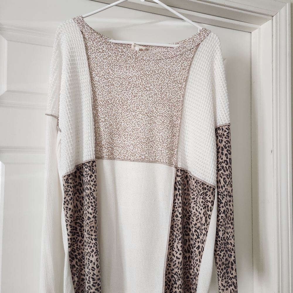 BiBi Ladies XL Leopard Print Colorblock Waffle Knit Long Sleeved Top